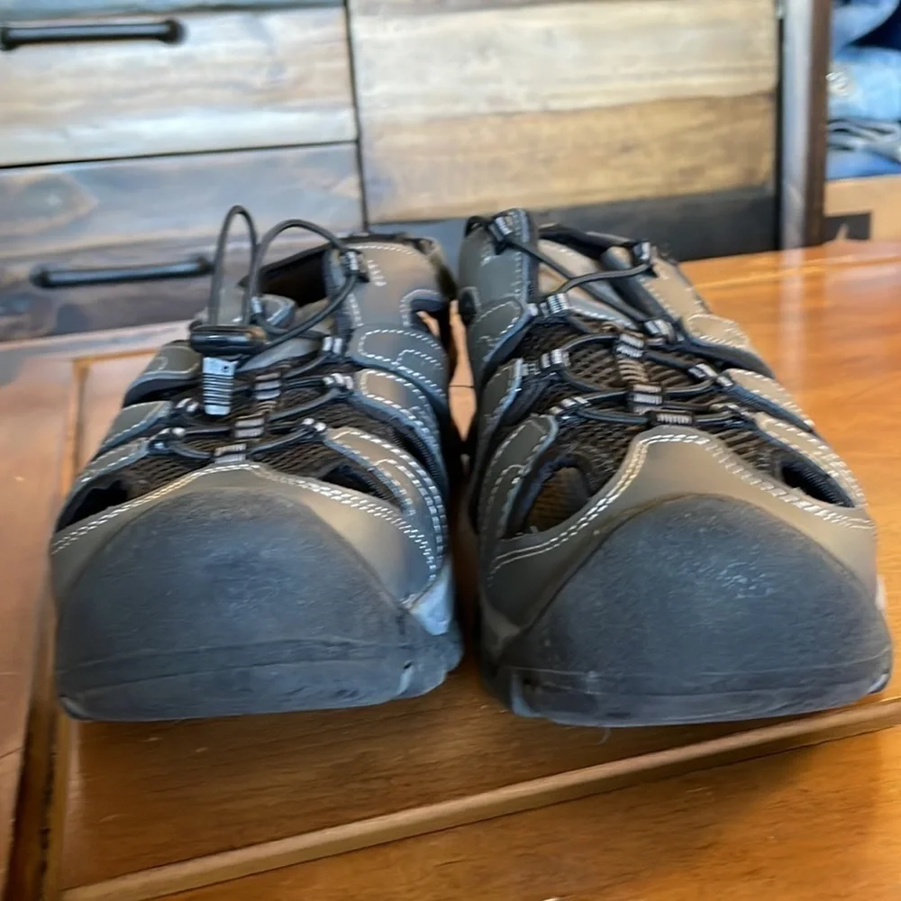 Eddie Bauer Sandals Size 13